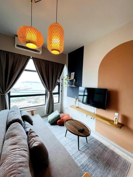 Jesselton Quay - Suite 1 By Staycation Suites Kk Kota Kinabalu Bagian luar foto