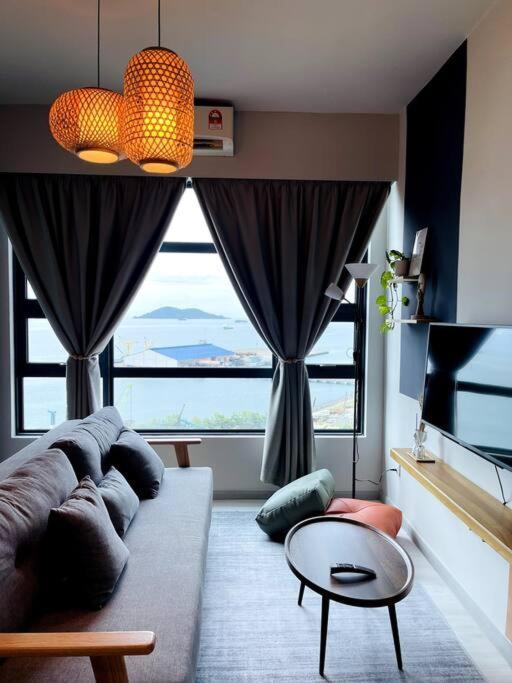 Jesselton Quay - Suite 1 By Staycation Suites Kk Kota Kinabalu Bagian luar foto