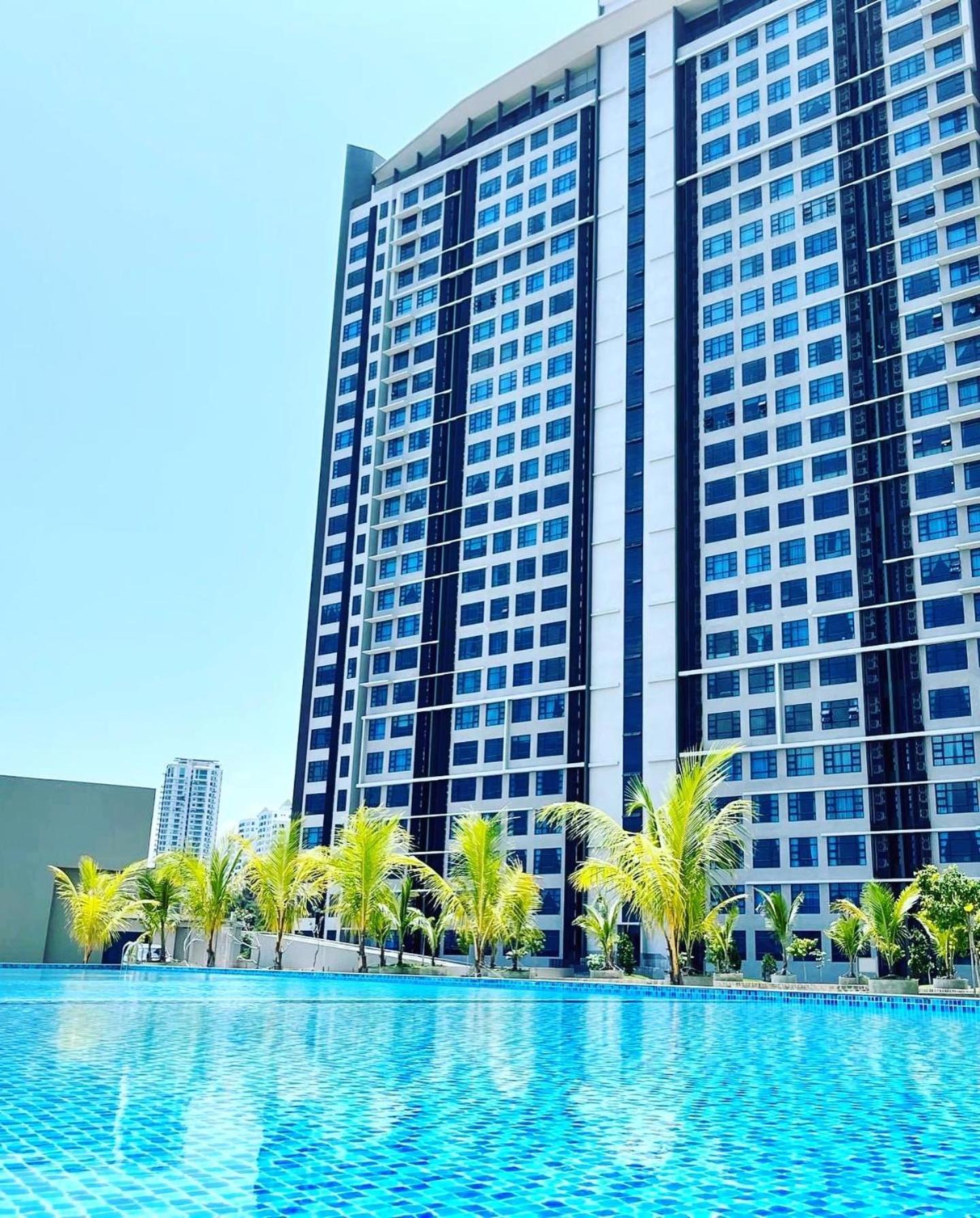 Jesselton Quay - Suite 1 By Staycation Suites Kk Kota Kinabalu Bagian luar foto